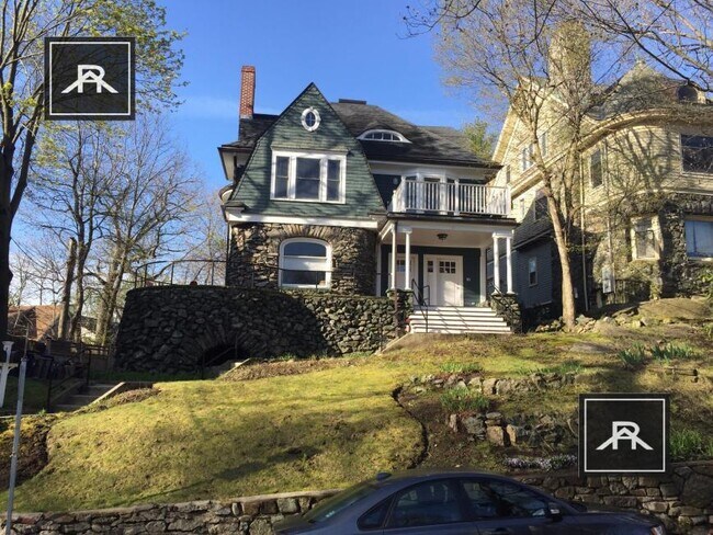 Building Photo - 2 bedroom in Brighton MA 02135