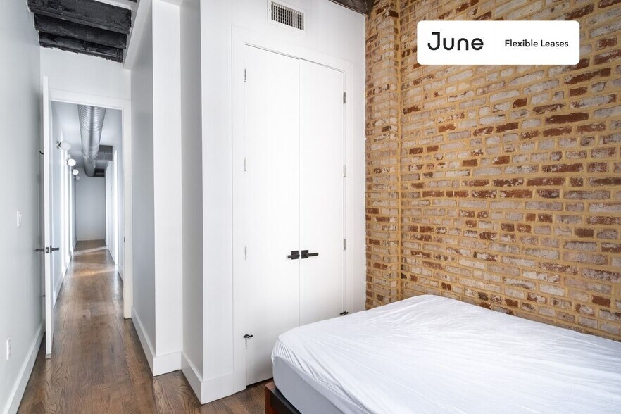 Building Photo - Absolutely ROOM at The Clark House