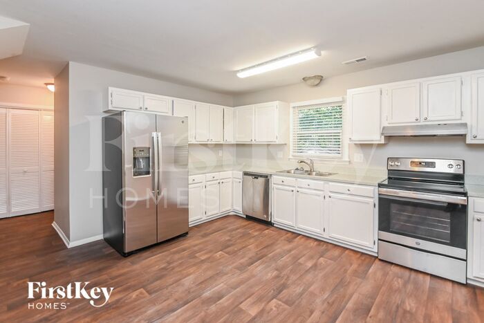 Building Photo - 8308 Lacewood Pl