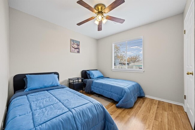 Building Photo - 5006 Acorn Grove Ct