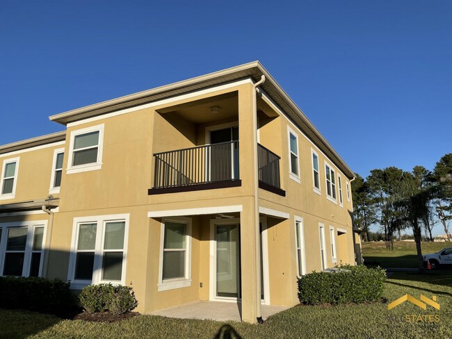 Building Photo - 13532 Fountainbleau Dr