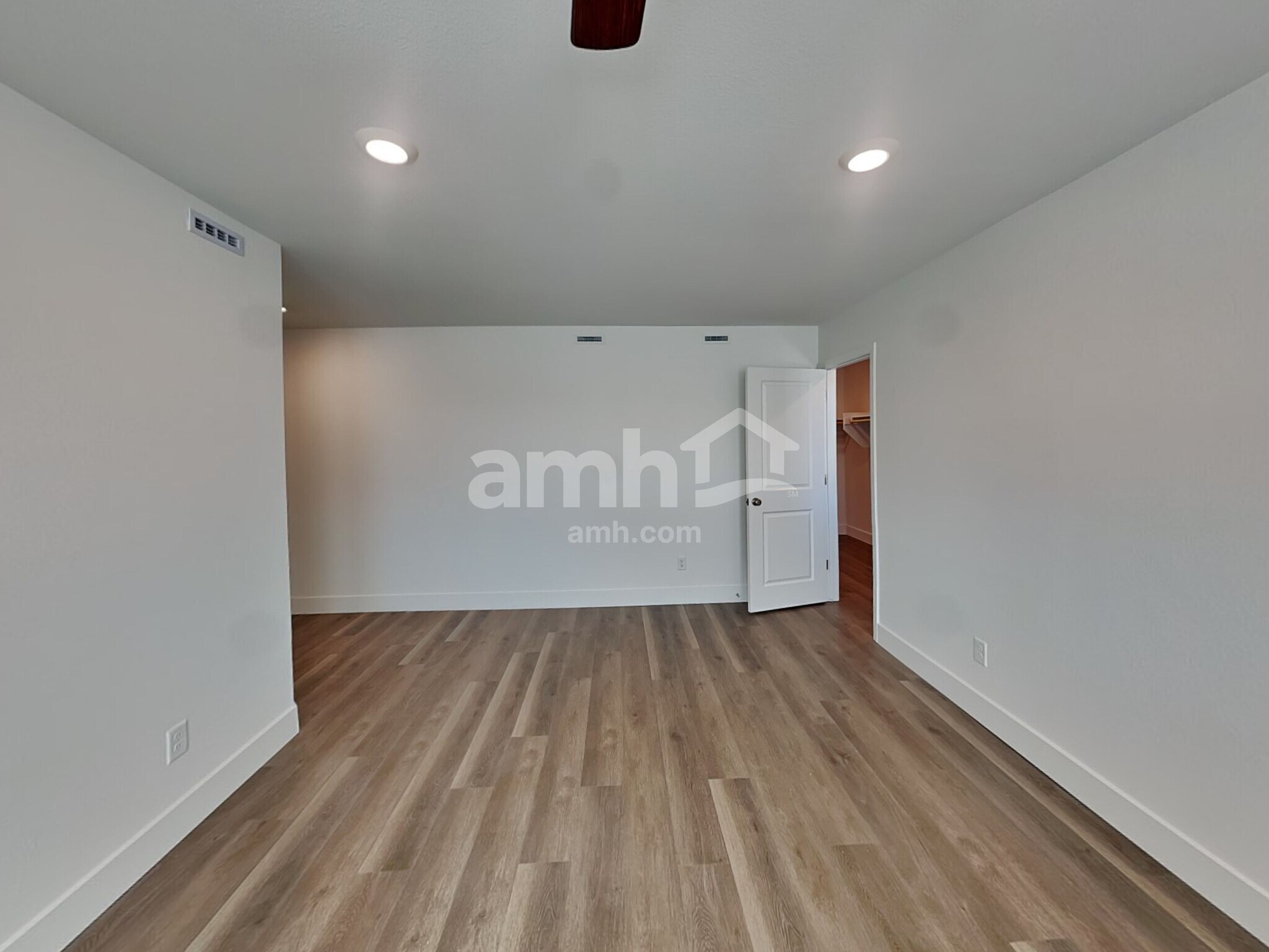 Building Photo - 8074 Winterfell Peak Ave