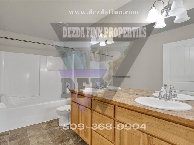 Building Photo - Country Living, Minutes to FAFB! 4 Bed, 2 ...