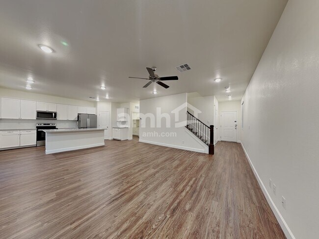 Building Photo - 6139 Schmidt St