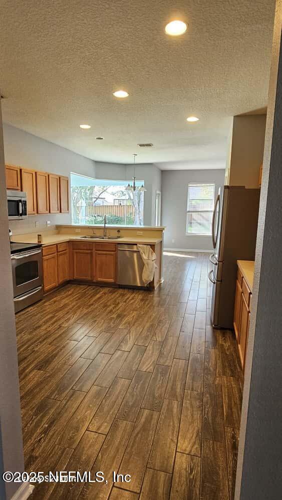 Building Photo - 709 Muskogee Ln