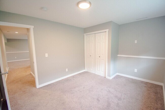 Building Photo - Gorgeous 4br home on nice lot with no backyard neighbors!