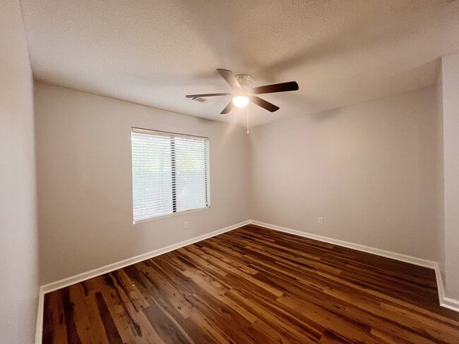 Building Photo - 2 bedroom / 2 bath ~ Goose Creek, SC