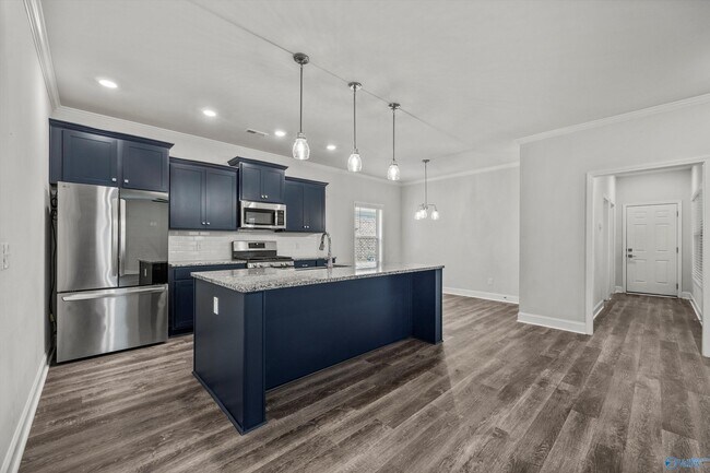 Building Photo - 17246 Chelsea St