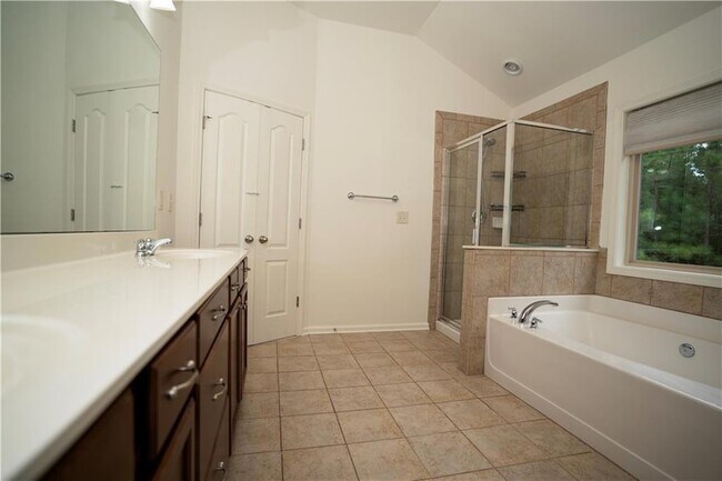 Building Photo - 2412 Harpers Way