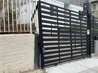 Building Photo - 1143 Irolo St