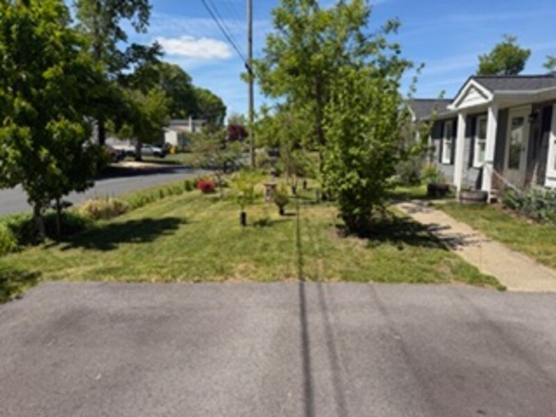 Building Photo - 408 Salisbury Rd