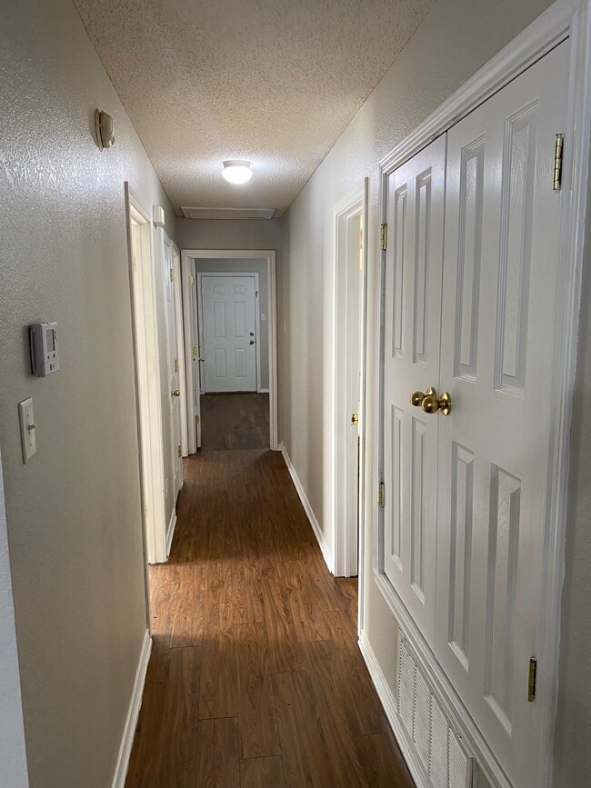 Building Photo - 113 Apache Trail