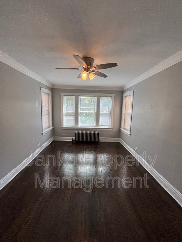 Building Photo - 3114 W 61st St