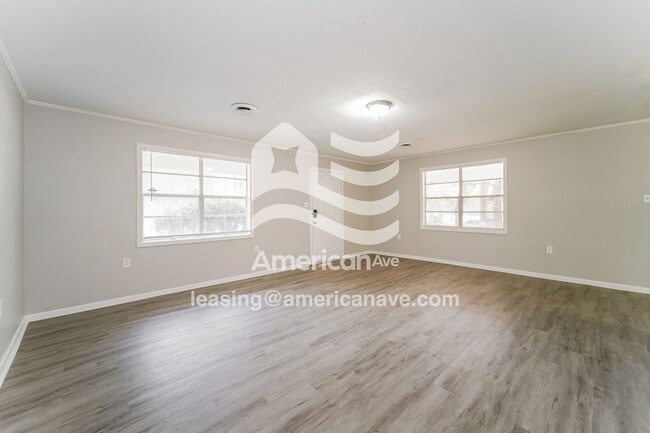 Building Photo - 2751 Glenn St