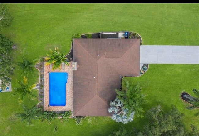 Building Photo - 2077 Racimo Dr