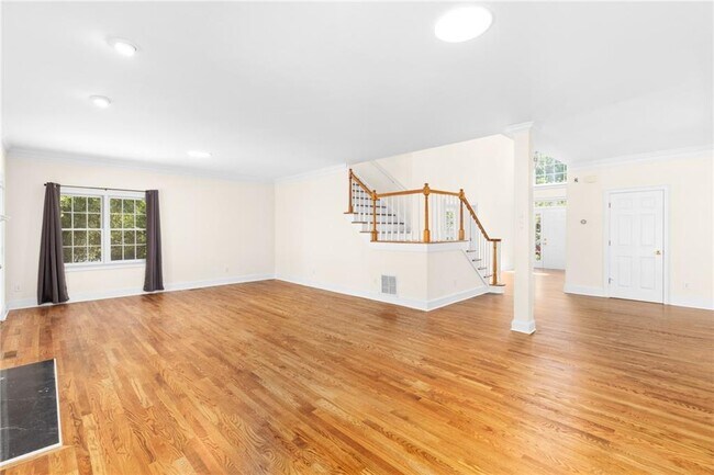 Building Photo - 5941 Wilbanks Dr