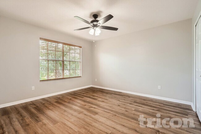 Building Photo - 5859 Autumn Chase Cir