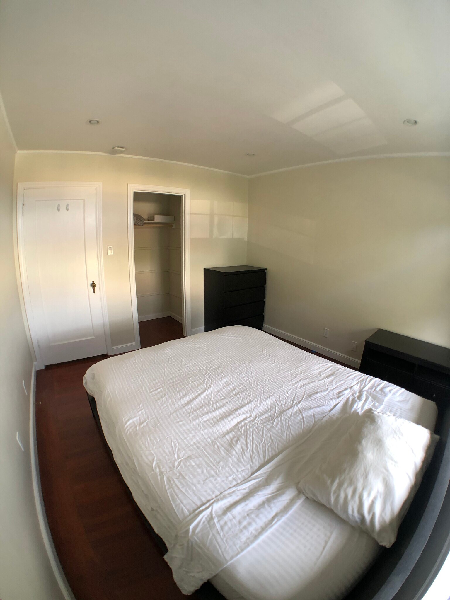 Building Photo - 19 Miramar Ave