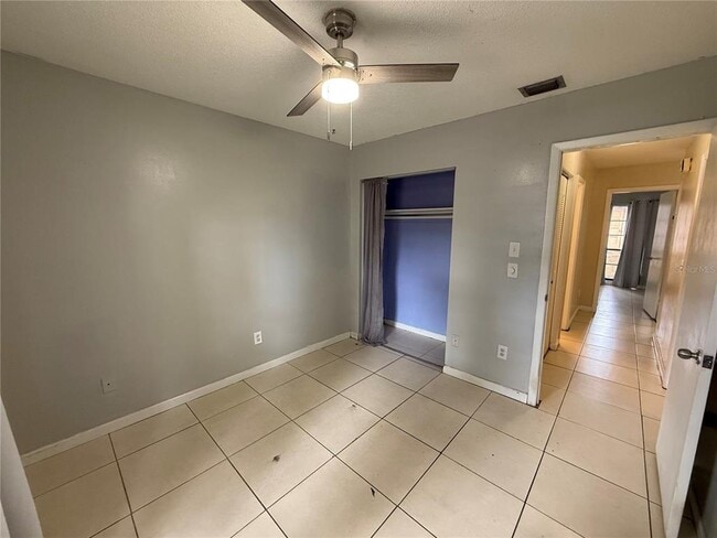 Building Photo - 8221 Malvern Cir