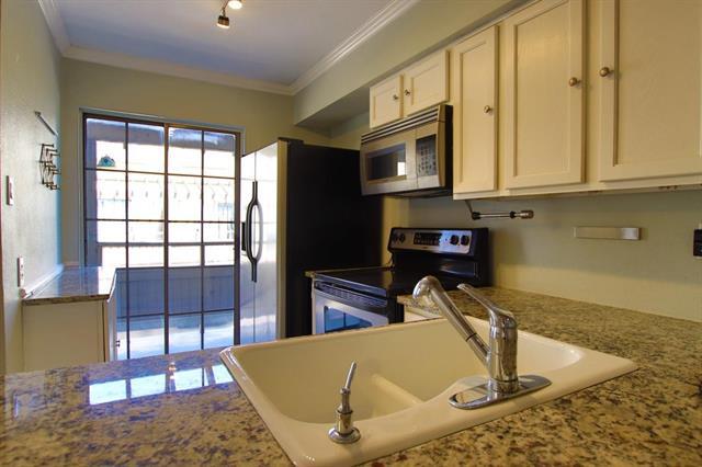 Building Photo - 5757 E University Blvd