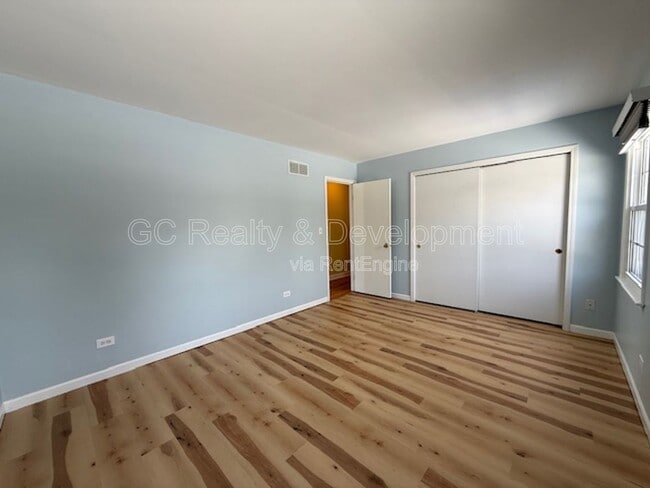 Building Photo - 1621 Warbler Dr