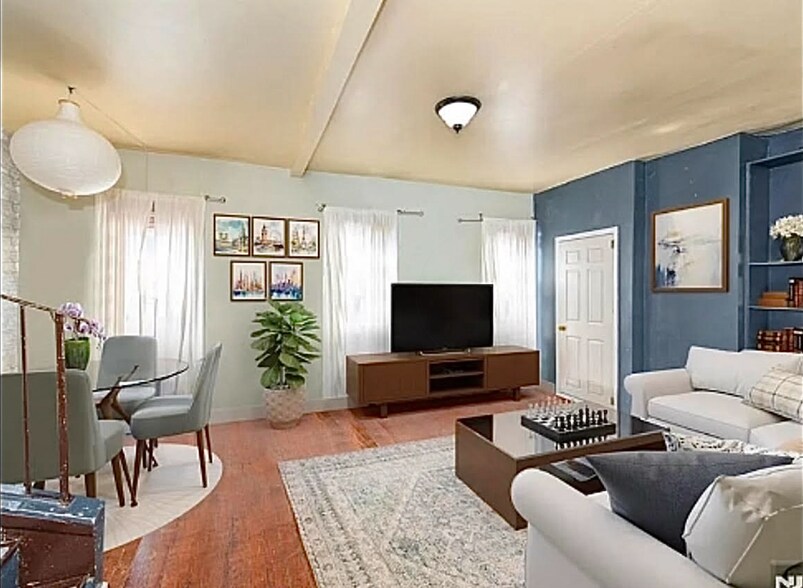 Building Photo - 45 Essex Ave