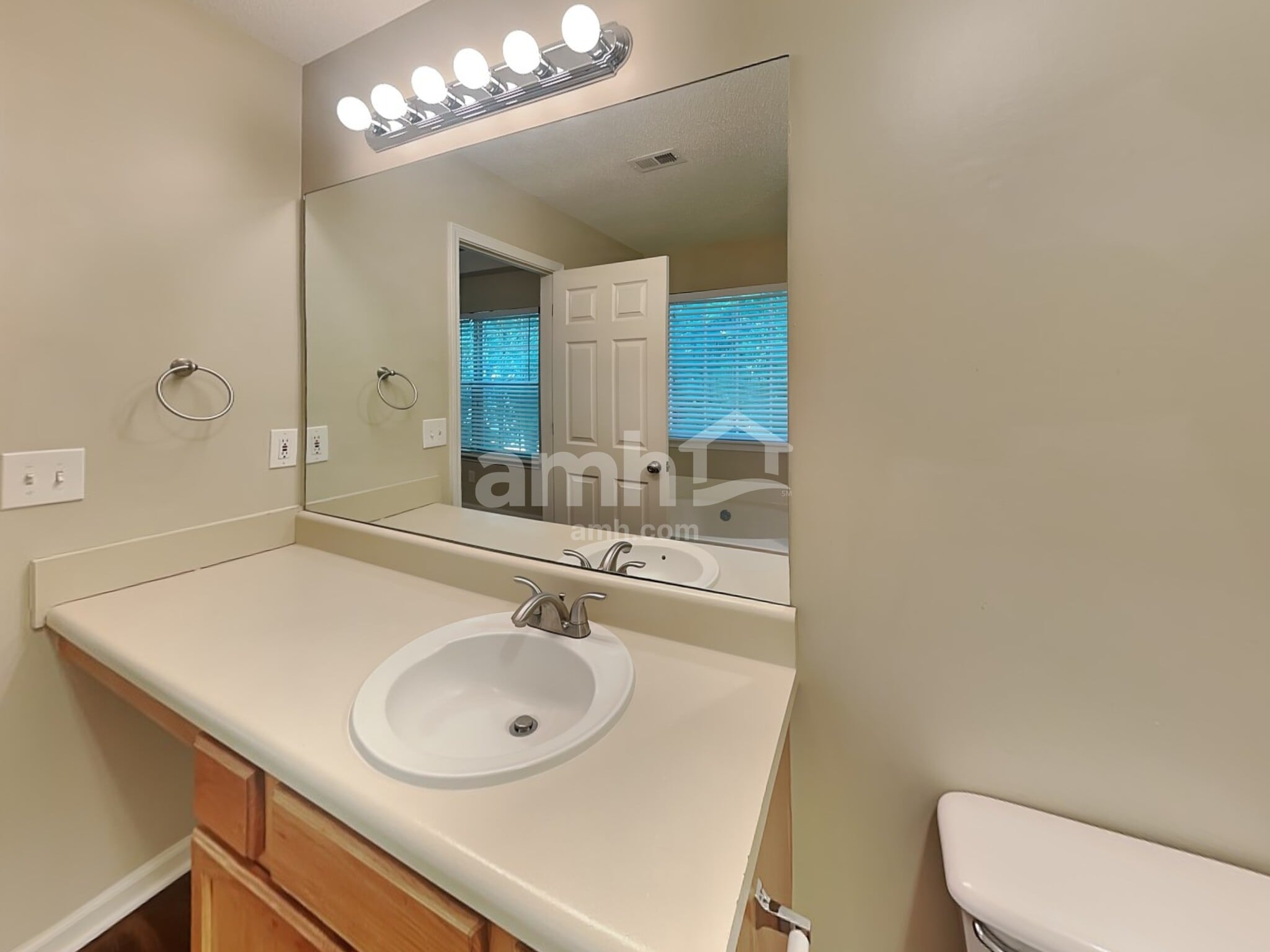 Building Photo - 4009 Snowshoe Ct NW