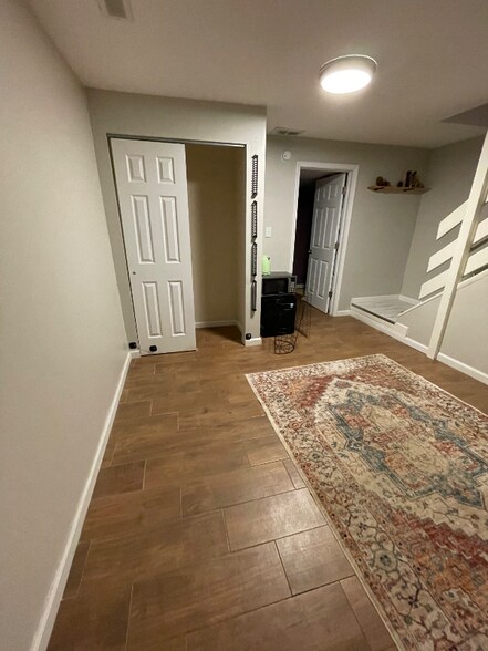 Building Photo - 2350 S Henderson St