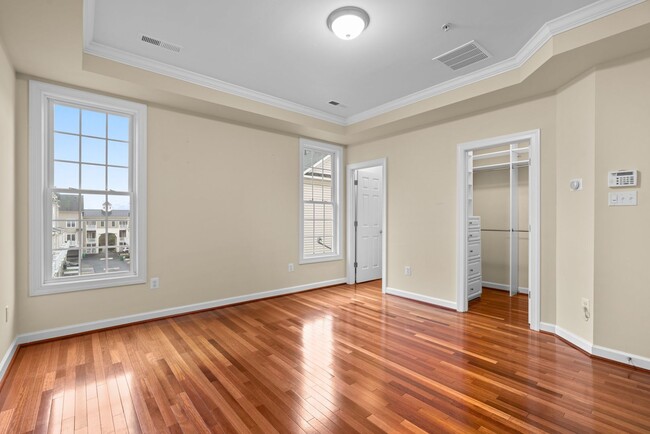 Building Photo - 3 Bed 2.5 Bath - Gaithersburg Townhouse - ...