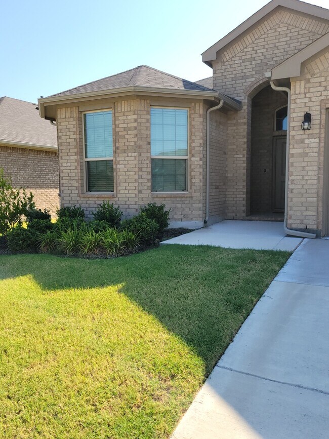 Primary Photo - 11512 Harp Ln