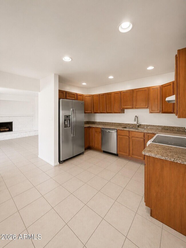 Building Photo - 5035 N 70th St