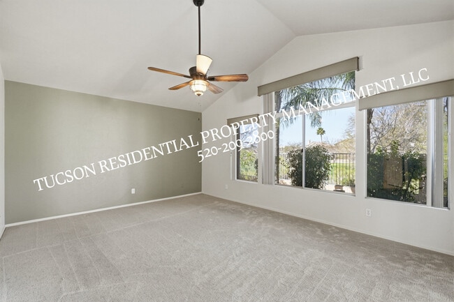 Building Photo - 10845 N Eagle Eye Pl