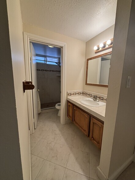 Building Photo - 6723 Altiplano Way