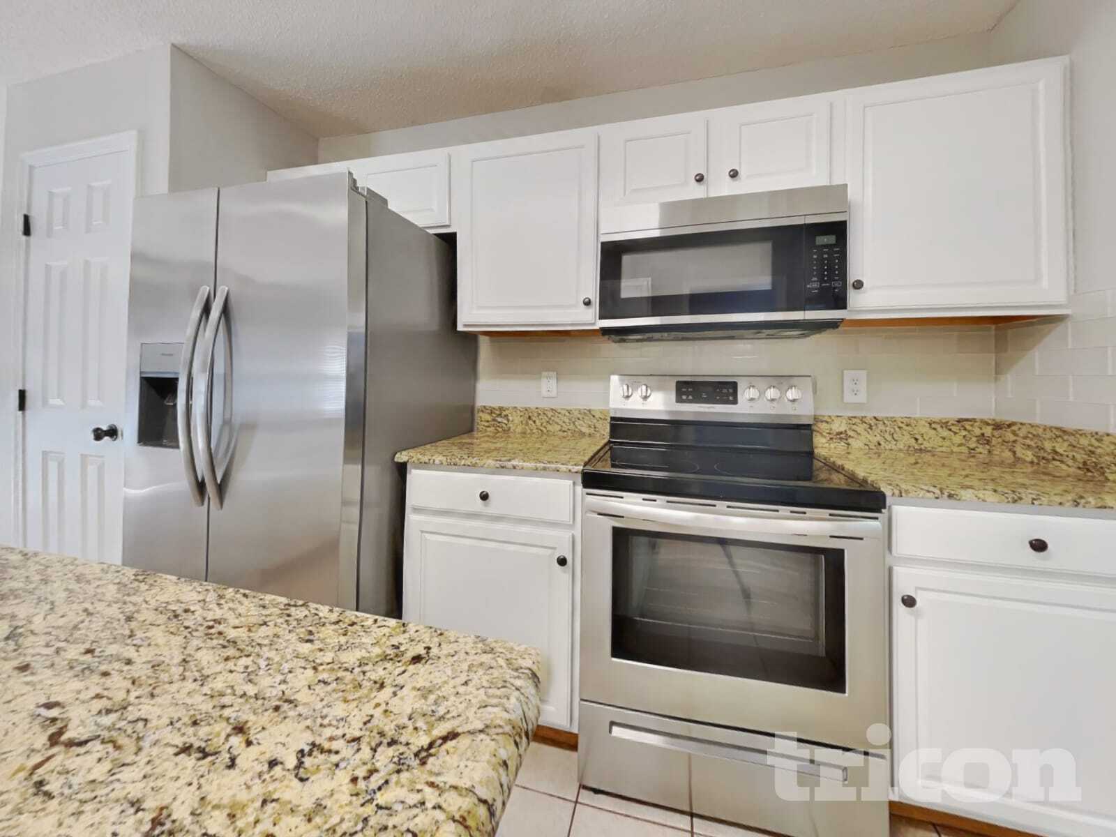 Building Photo - 226 Linden Rd