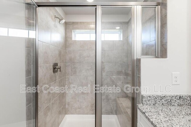 Building Photo - 2273 Marcy Dr