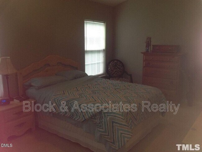 Building Photo - 1414 Crimson Creek Dr