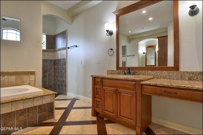 Building Photo - 6304 Franklin Trail Drive