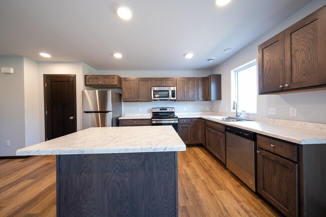 Building Photo - 668 4th Cir Dr SW