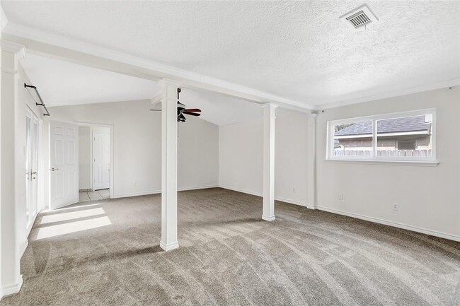 Building Photo - 7703 Pine Cup Dr