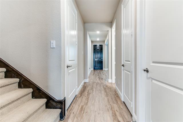 Building Photo - 7201 Bronco Blf