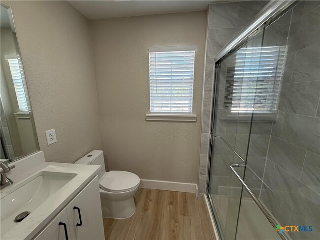 Building Photo - 625 Alabama St