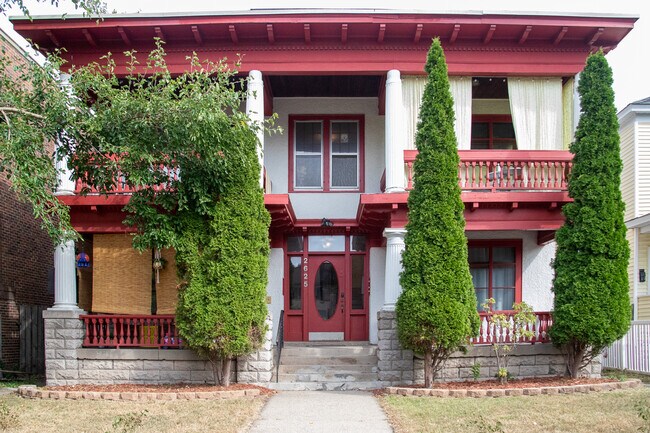 Primary Photo - 2625 Pillsbury Ave S