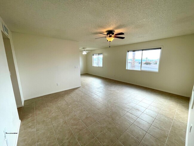 Building Photo - 2988 Cisco Dr S
