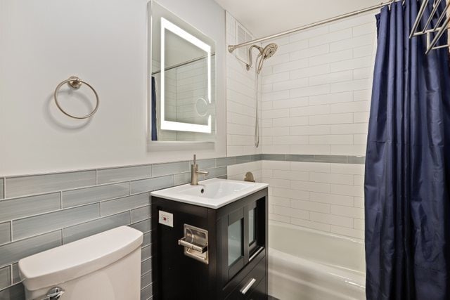 Building Photo - 655 W Irving Park Rd