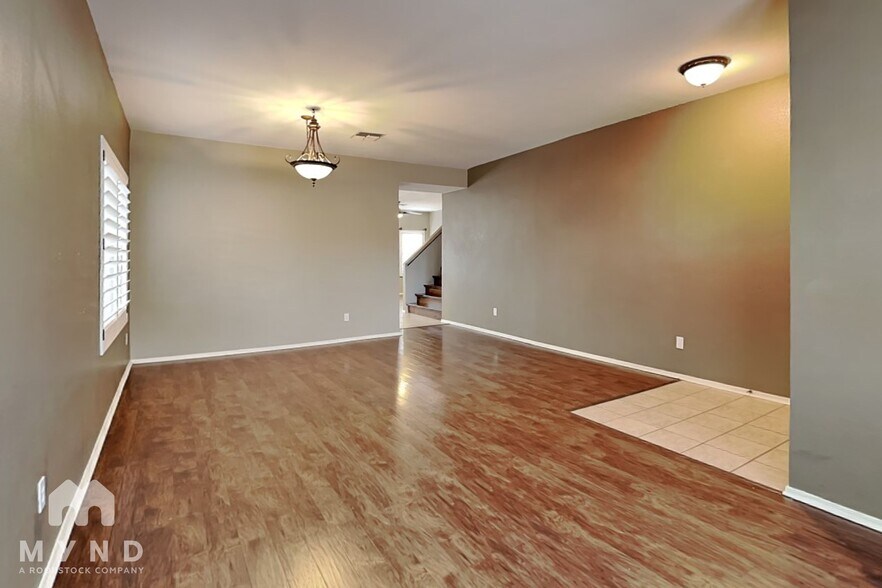 Building Photo - 2157 S Luther