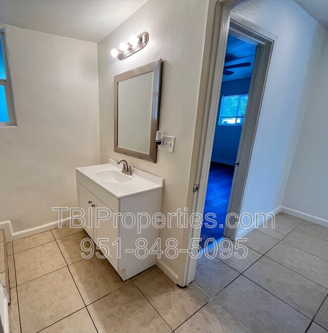 Building Photo - 4531 Park Ave