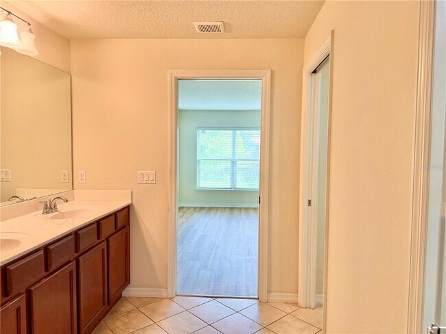 Building Photo - 12235 Pescara Ln