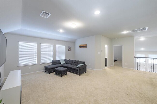 Building Photo - 4519 Hronas Dr