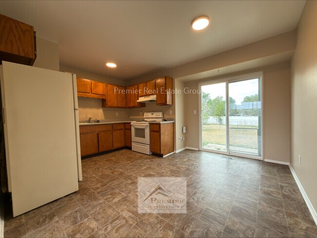 Building Photo - 334 Maram Way