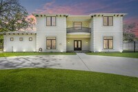 Building Photo - 201 Mayerling Dr
